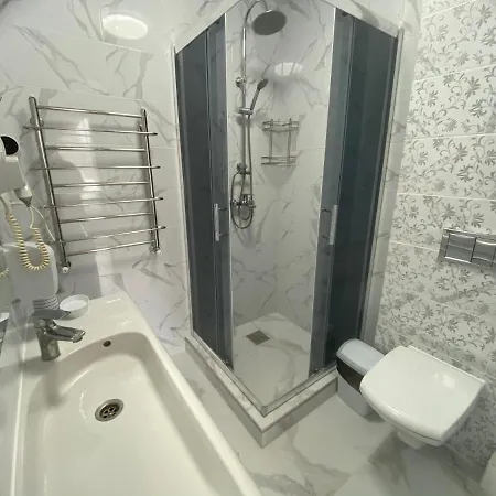 Aparthotel феєрія лісу 4*