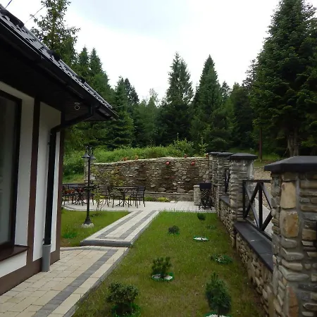феєрія лісу Aparthotel Skhidnytsia