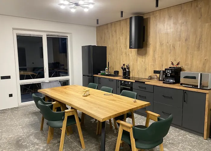 феєрія лісу Apartmanhotel 4*