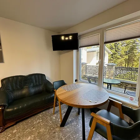 Hotel apartamentowy феєрія лісу 4*
